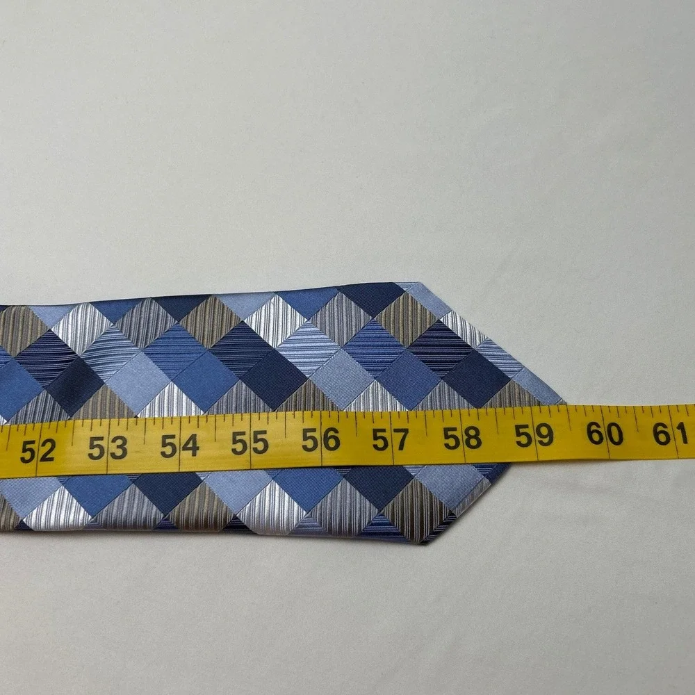 Geoffrey Beene Mens Geometric Patchwork Silk Classic Necktie OS Blue Navy Silver